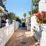 Jardin 98 Sunrise דירה טורבייחה